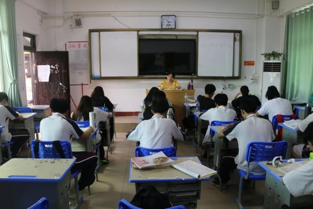 聚力拼搏 綻放七月——?？邳S岡金盤(pán)高級(jí)中學(xué)舉行高三二模考試
