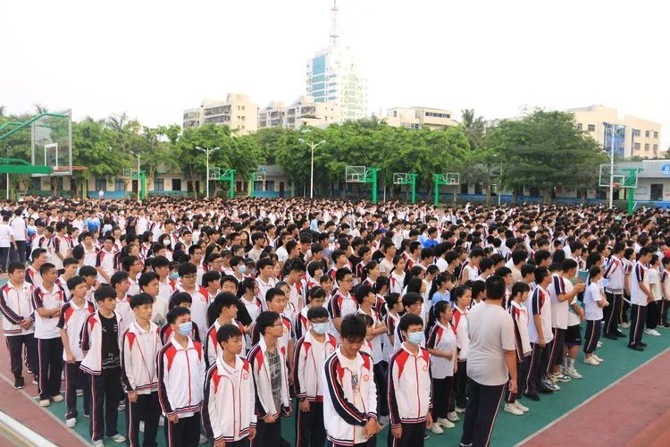 有備無患防患未然  應(yīng)急有方遇險不慌——?？邳S岡金盤高級中學(xué)開展防震應(yīng)急疏散演練