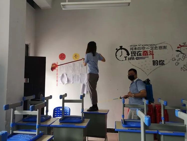 海口黃岡金盤高級中學開學防疫演練已開始！