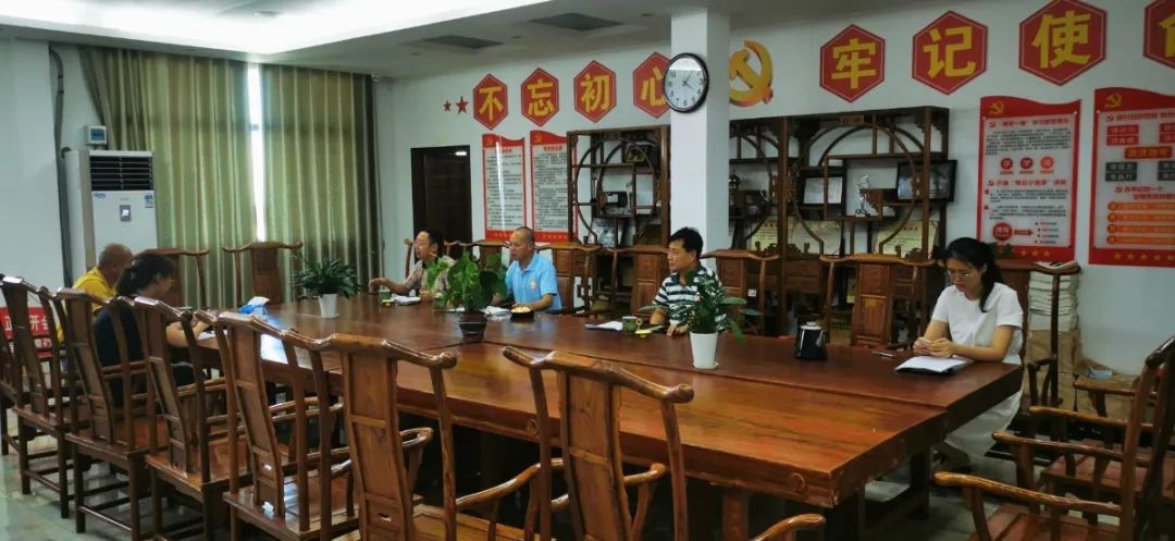 護(hù)航“開學(xué)季”——海口黃岡金盤高級中學(xué)迎2020秋季開學(xué)督導(dǎo)檢查