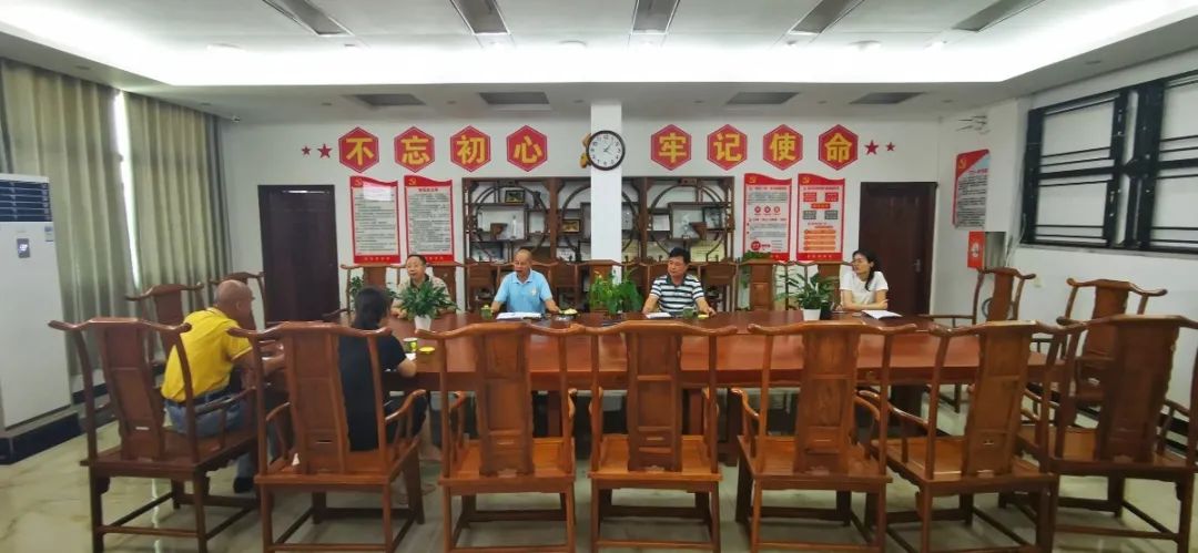 護(hù)航“開學(xué)季”——海口黃岡金盤高級中學(xué)迎2020秋季開學(xué)督導(dǎo)檢查