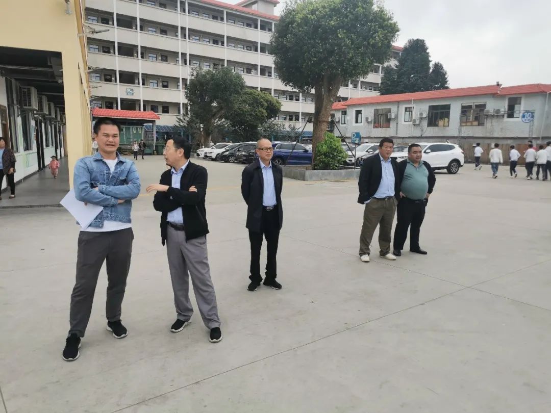 護(hù)航“開學(xué)季”——?？邳S岡金盤高級(jí)中學(xué)迎2021春季開學(xué)督導(dǎo)檢查