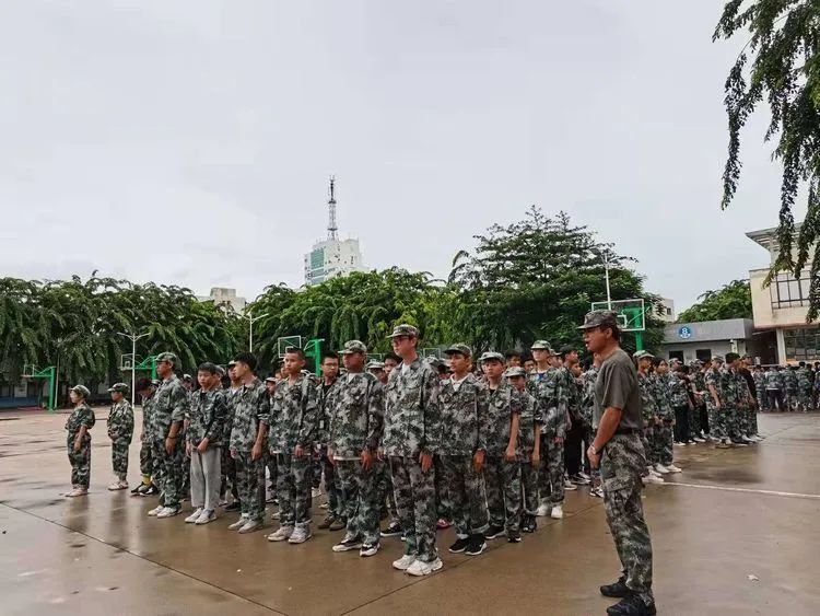迷彩軍訓 青春無悔