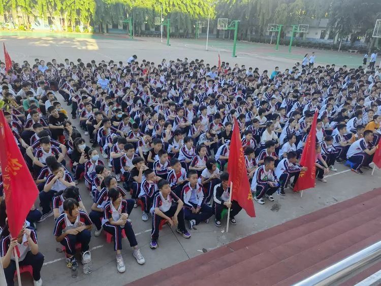 感恩明志 逐夢黃岡 | ?？邳S岡金盤高級中學(xué)初中部開學(xué)典禮暨表彰大會