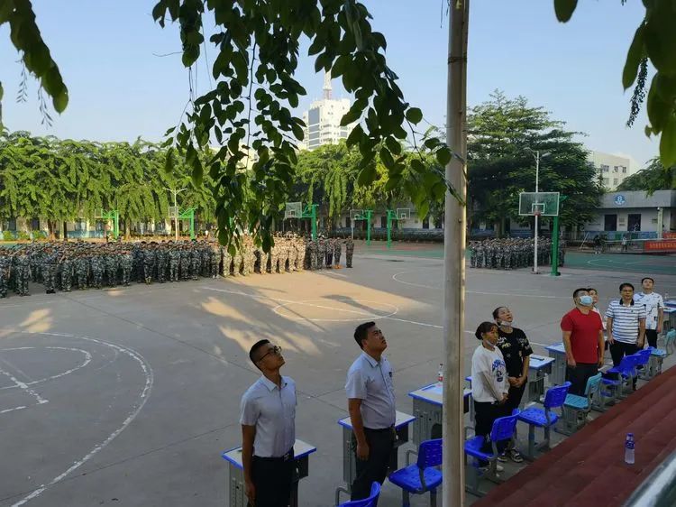 迷彩軍訓 青春無悔