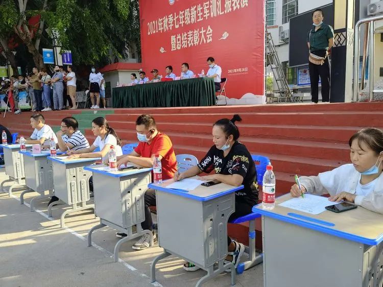 迷彩軍訓 青春無悔