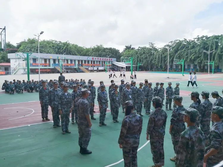 圓滿(mǎn)中秋 情動(dòng)校園