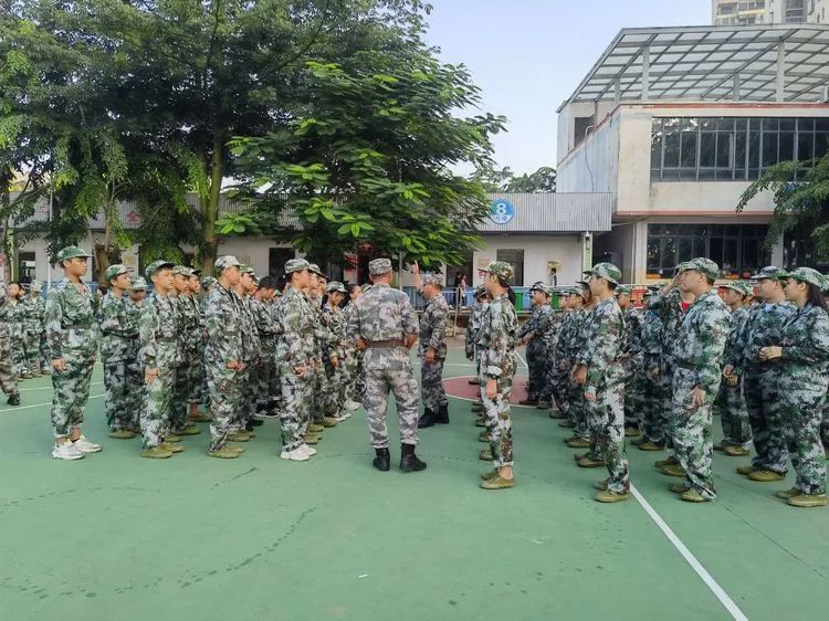 迷彩軍訓 青春無悔